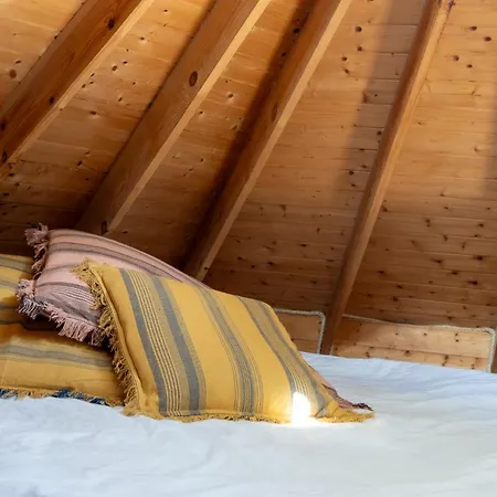 Feriepark Tinyhouse Hexagonal In Organic Farm Sintra