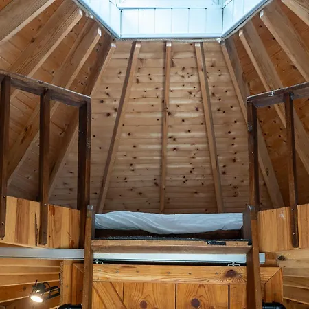 Tinyhouse Hexagonal In Organic Farm *