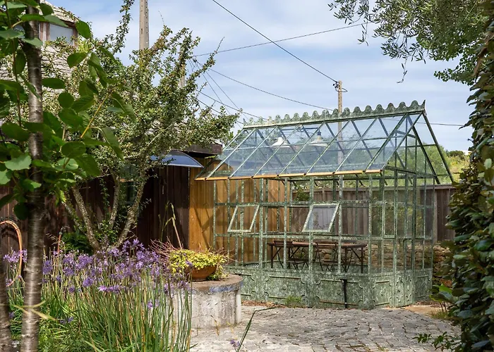 Tinyhouse Hexagonal In Organic Farm Feriepark Sintra